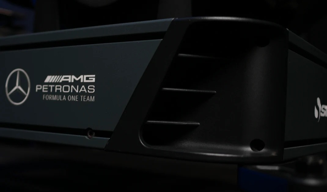Sim Lab Mercedes AMG F1 Cockpit